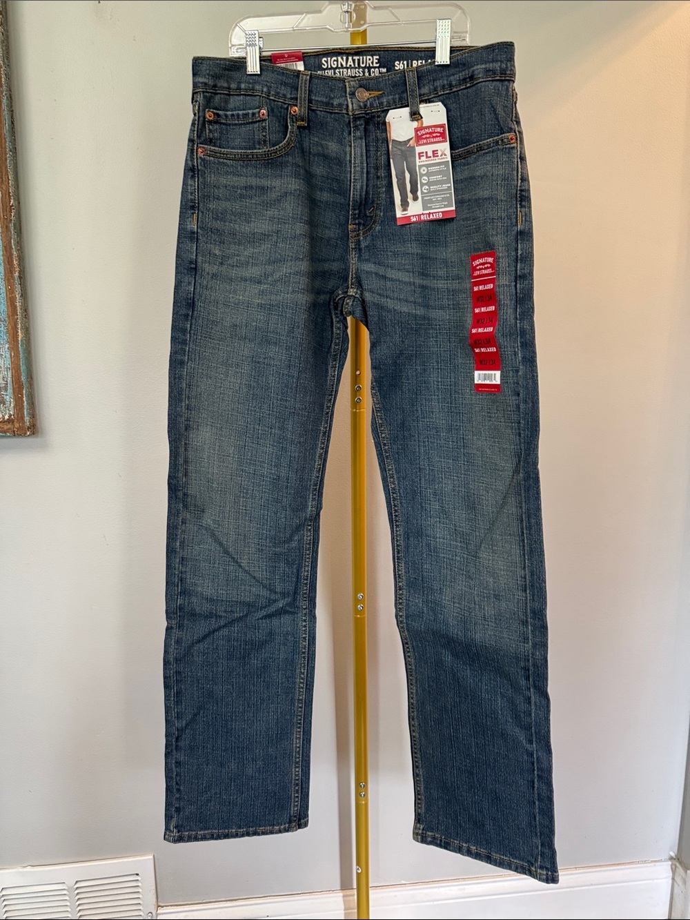 Signature by Levi Strauss Men’s Blue Straight Flex denim Jeans 32 X 34 NWT